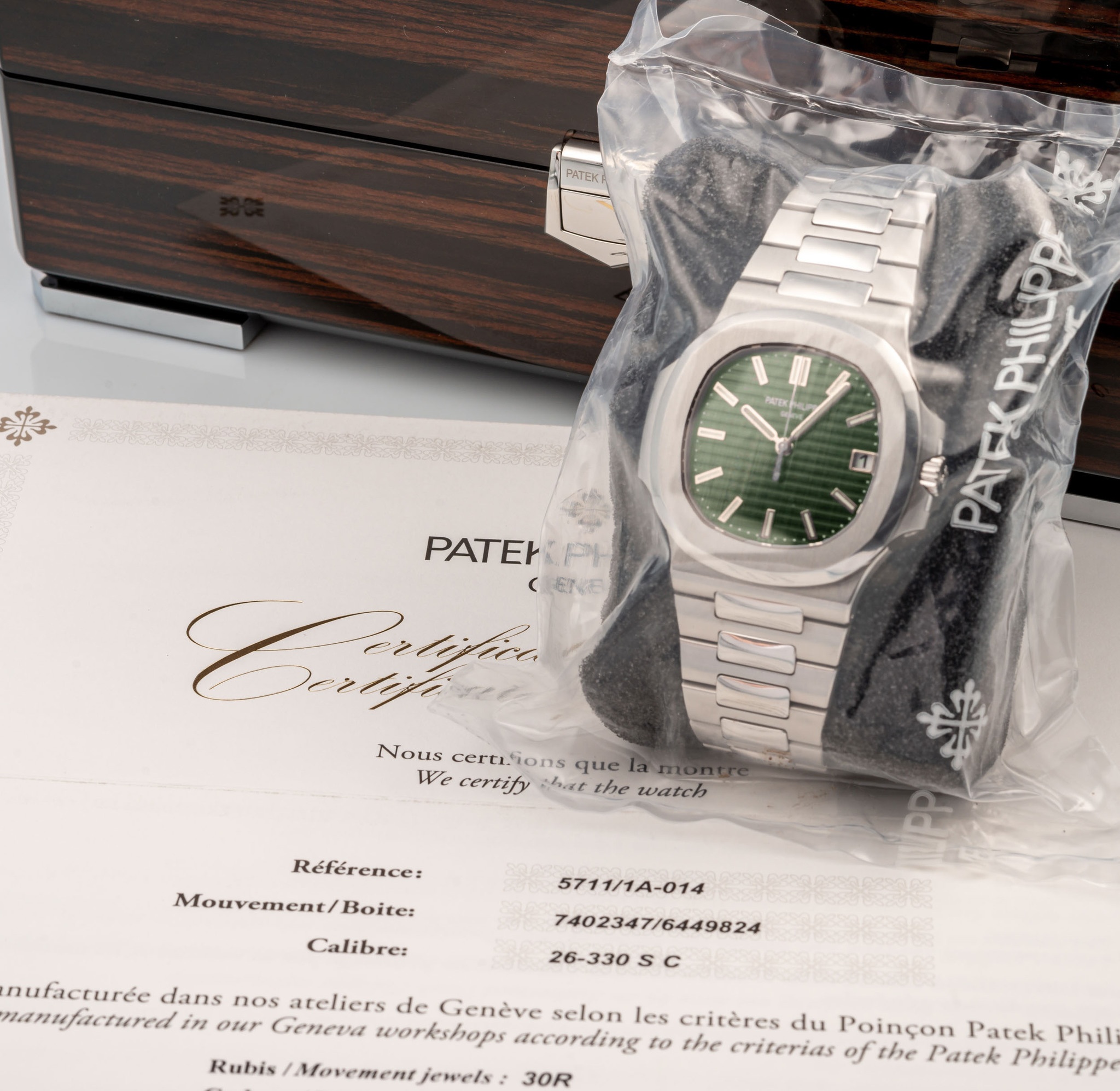 Patek Philippe 5711-1300A-001 Green Dial Baguette Setting