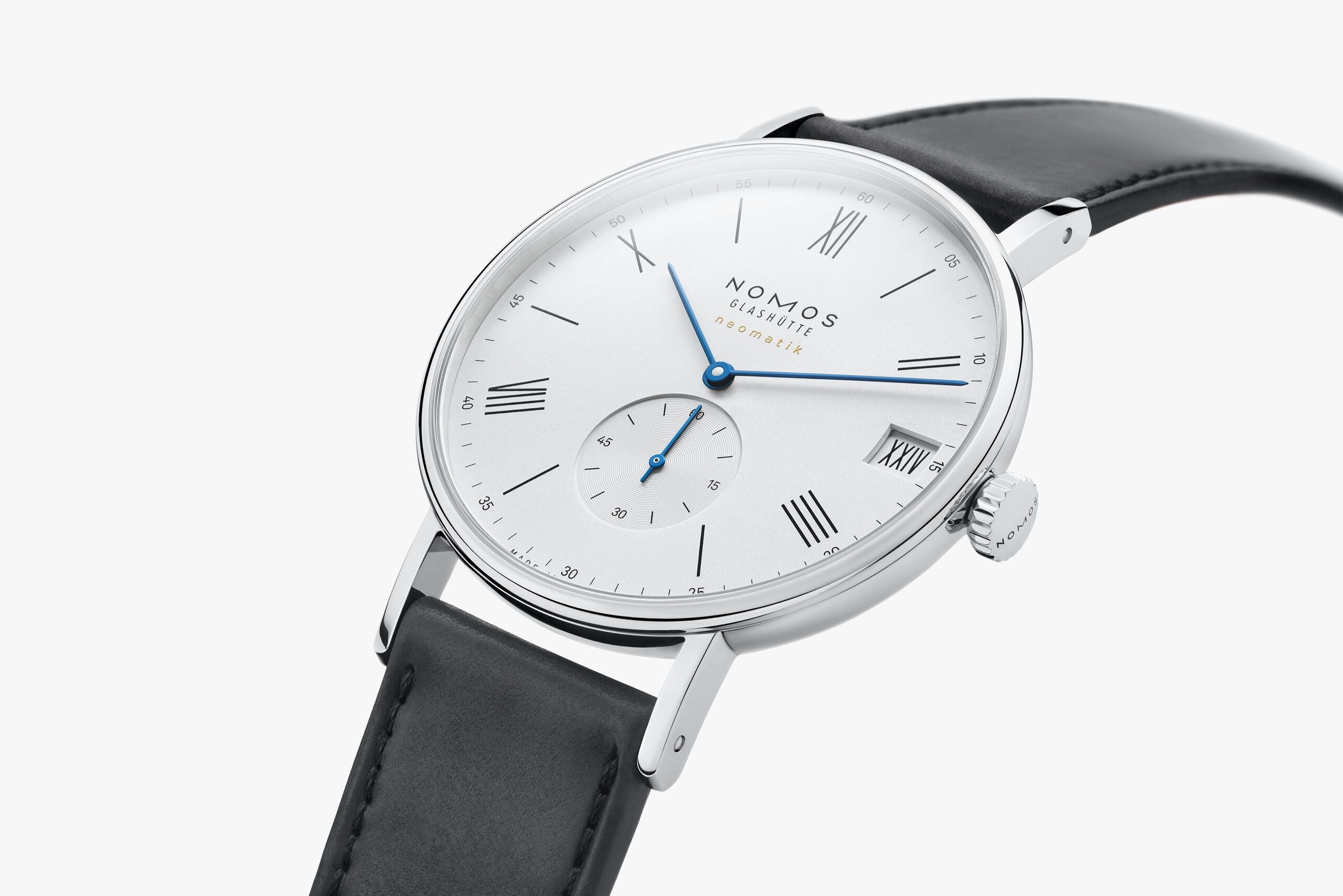 Nomos on sale ludwig neomatik